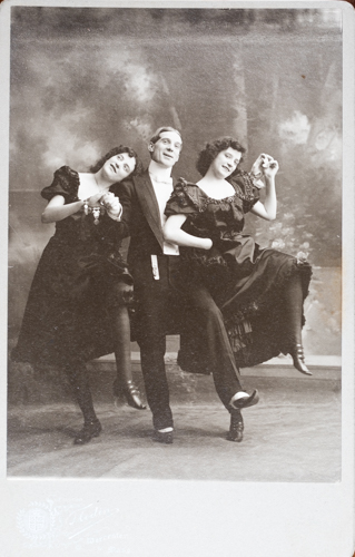 Vaudevillians Billy Single Clifford and two other performers